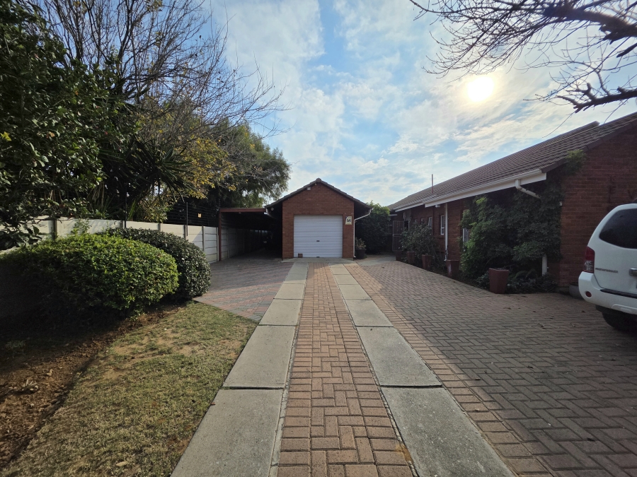 3 Bedroom Property for Sale in Flamingo Park Free State